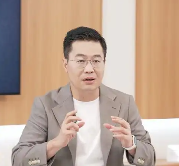 小米卢伟冰 【小鱼Poker】卢伟冰官宣9月3日将直播IFA现场:小米首次参展