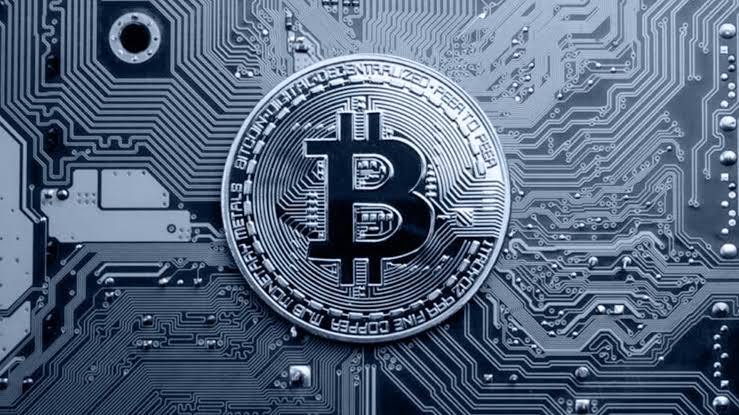 【小鱼扑克】OTC平台比特币储备降至12.3万枚创历史新低,多重信号交织影响市场情绪