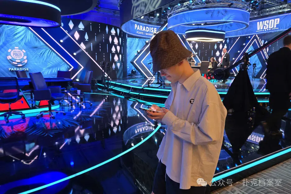 【小鱼Poker】你总以为放下手机就能打好牌,但真正的问题是你根本受不了无聊