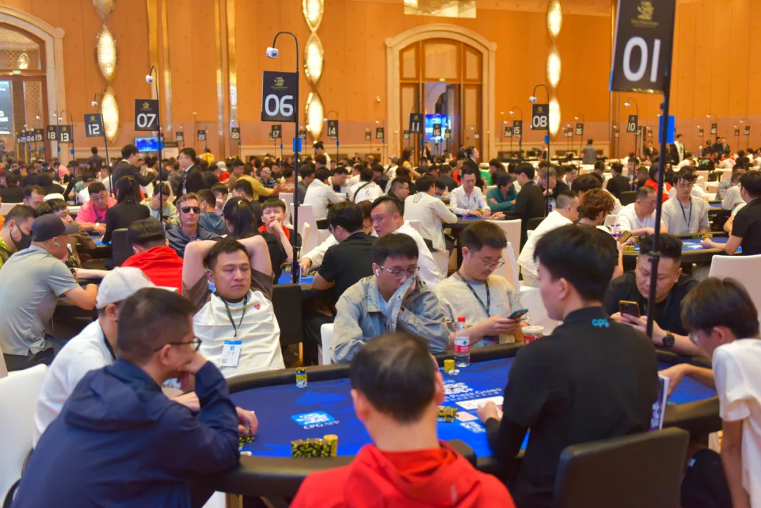 【小鱼Poker】2026 CPG横琴|主赛首轮1615人次参赛566人晋级,刘畅34.25万记分牌领跑第一轮C组
