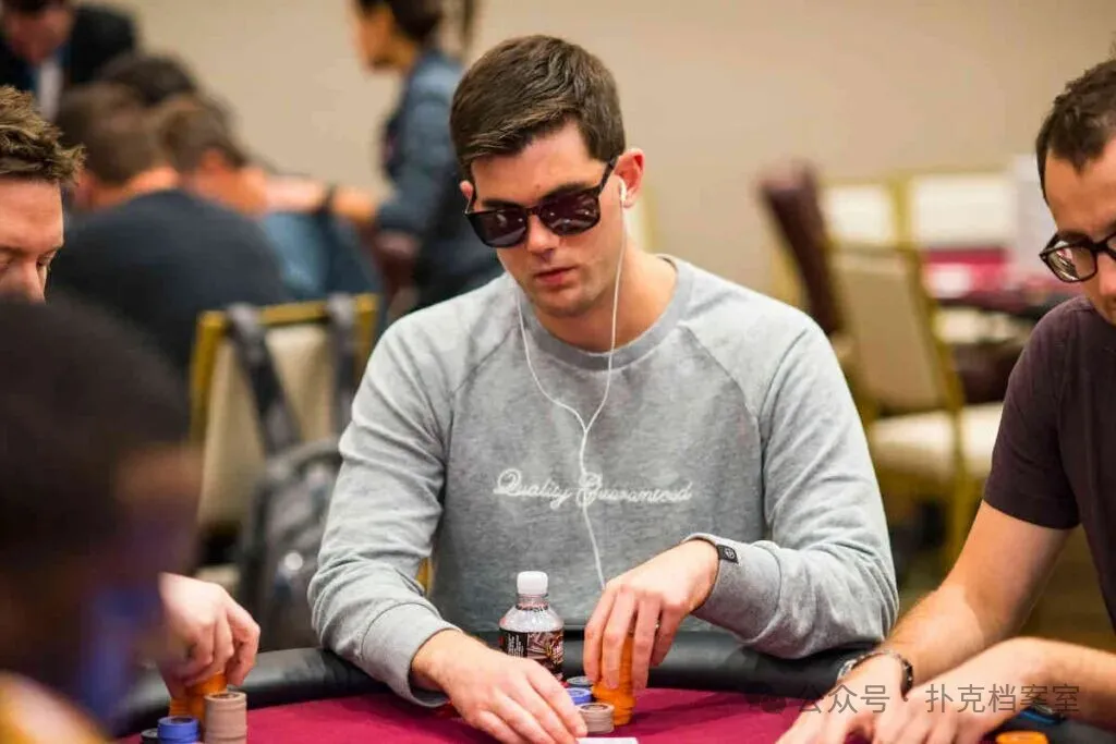 【小鱼Poker】Alex Fitzgerald:业余玩家最常研究的三件事,可能都是“废动作”