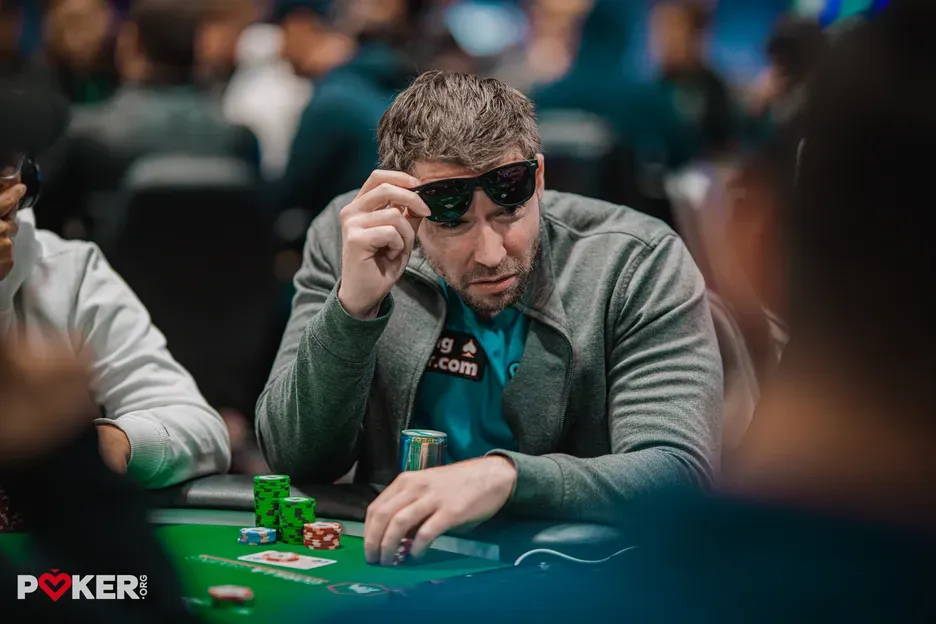 【小鱼Poker】11刀MTT常客穿越回2003年能进世界前五