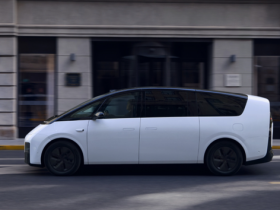 【小鱼Poker】李想:理想在高端纯电赛道要“保五争三”  争取月销2万辆