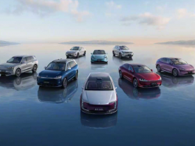 【小鱼Poker】鸿蒙智行上周交付细节曝光:问界1.08万 尊界0.03万