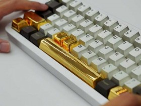 【小鱼Poker】影石公司奖励程序员黄金键帽 一个空格键价值近4万元