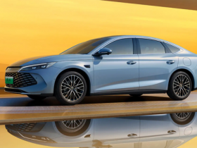 【小鱼Poker】中型轿车市场仍被合资燃油车主导 帕萨特凯美瑞宝刀未老