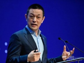 【小鱼Poker】蔚来电池科技公司高层调整:李斌由董事长变更为董事