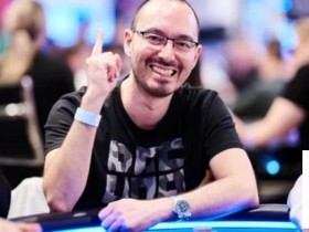 【小鱼Poker】2024年巴塞罗那EPT电影级牌局:冷跟3-bet后翻牌三人击中强牌,胜率反转与底池权益的极致演绎