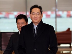 【小鱼Poker】三星李在镕重提“三明治危机” 称恢复竞争力的“最后机会”