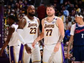 【小鱼扑克】焦点球星连续出场,状态起伏引发热议