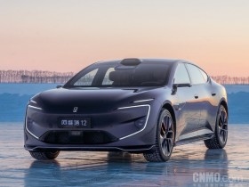 【小鱼Poker】新款阿维塔12开启预售 全系标配华为896线激光雷达