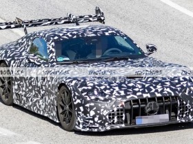 【小鱼Poker】全新奔驰AMG GT Black Series谍照曝光 目标800马力